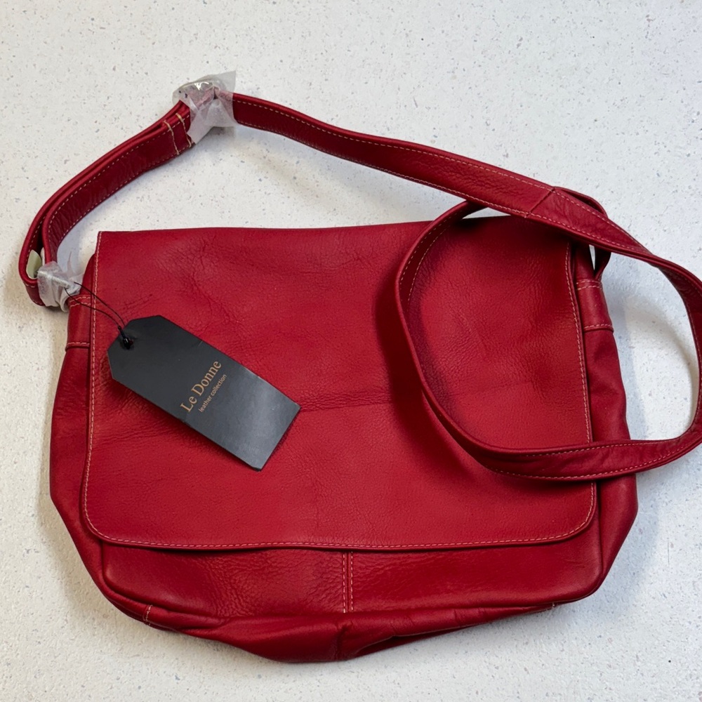 Le Donne Red Leather flip over crossbody Bag